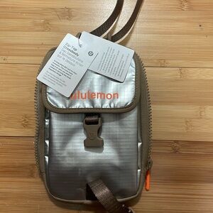 NWT Lululemon Zip-Top Crossbody